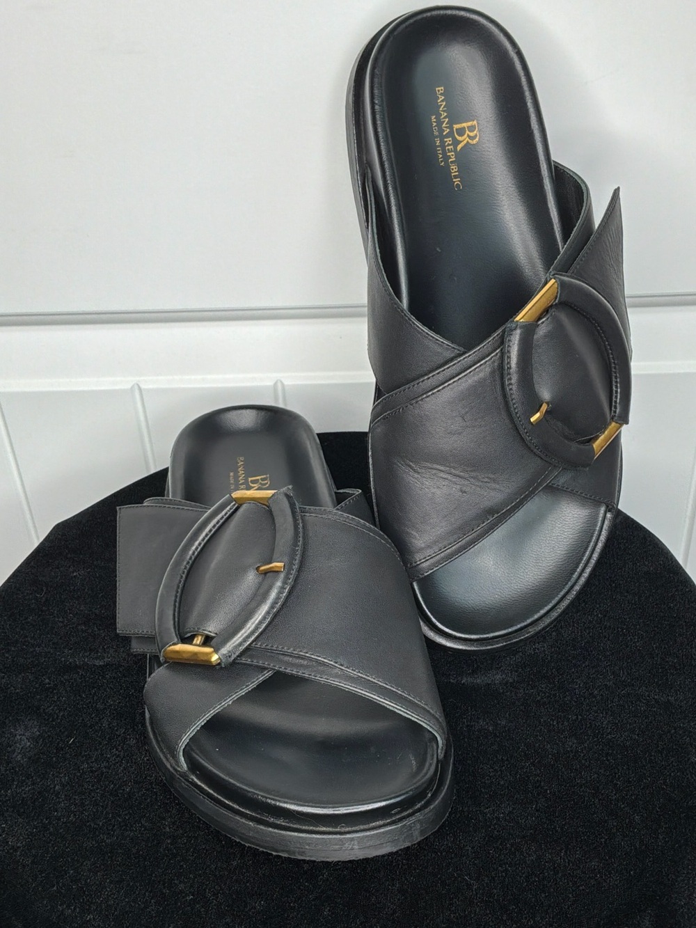 Banana Republic Made In Italy Black Leather Slides With Brushed Gold Buckles